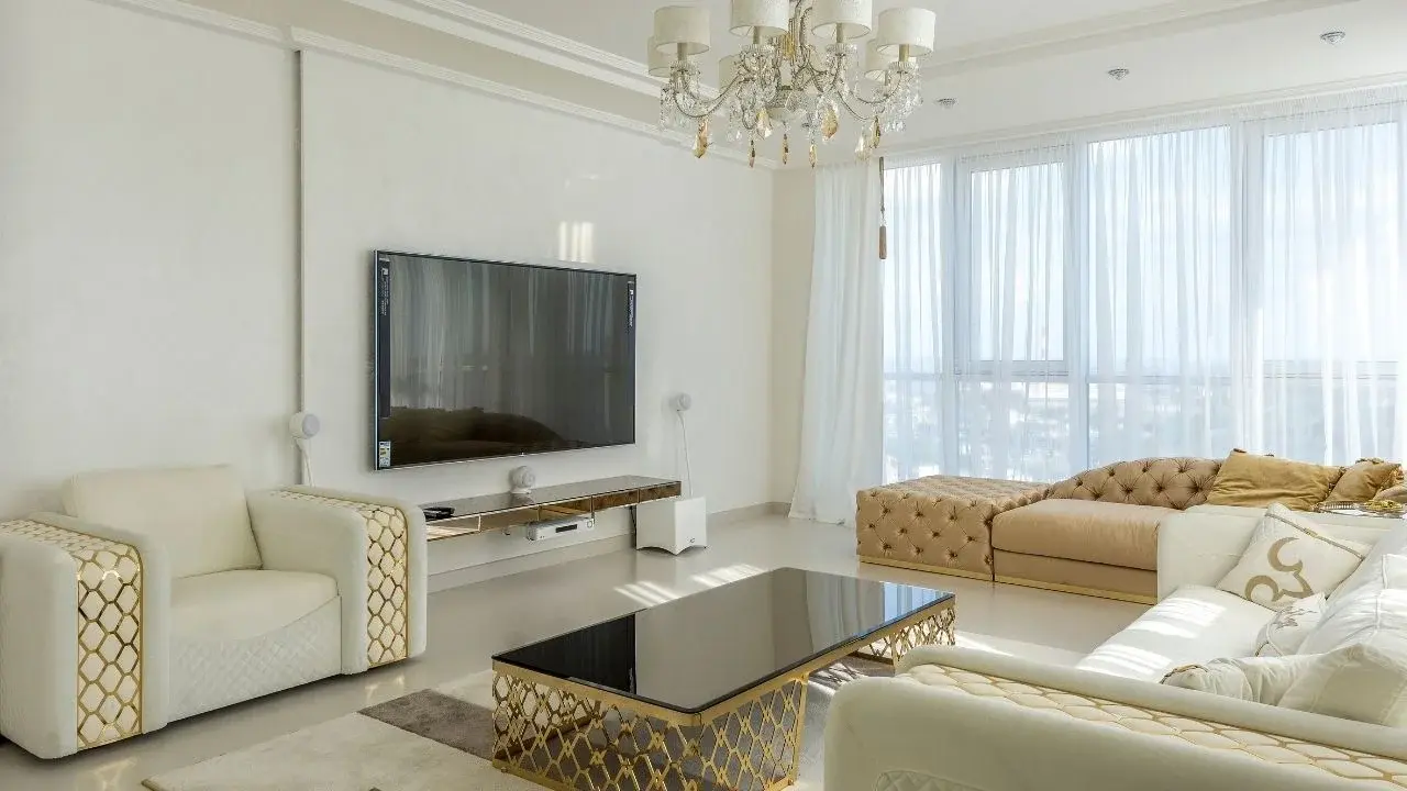 Luxury / Glamorous