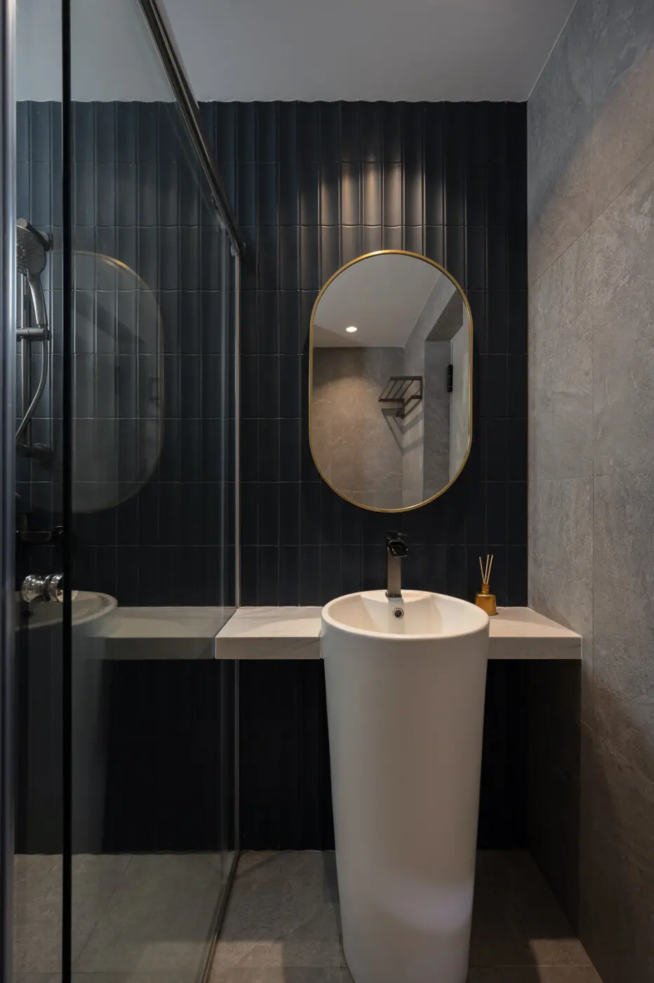 D'Initial Concept - Modern / Contemporary - Common bathroom - Resale Condo - $300,000