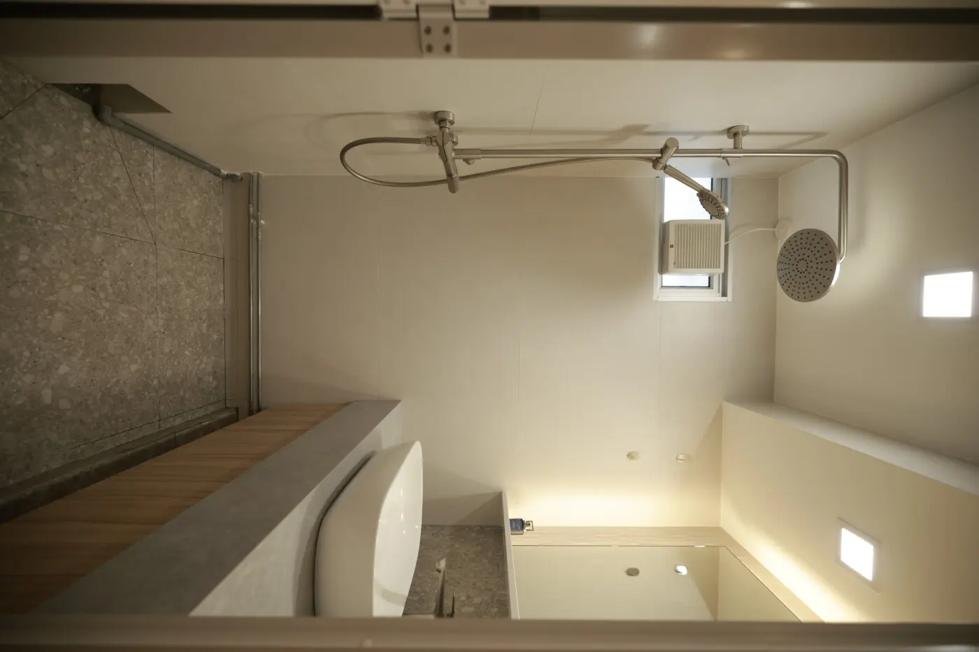 Explore Living - Retro / Vintage - Common bathroom - Resale HDB - $70,000