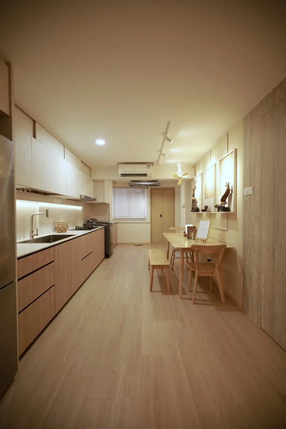 Explore Living - Retro / Vintage - Kitchen - Resale HDB - $70,000