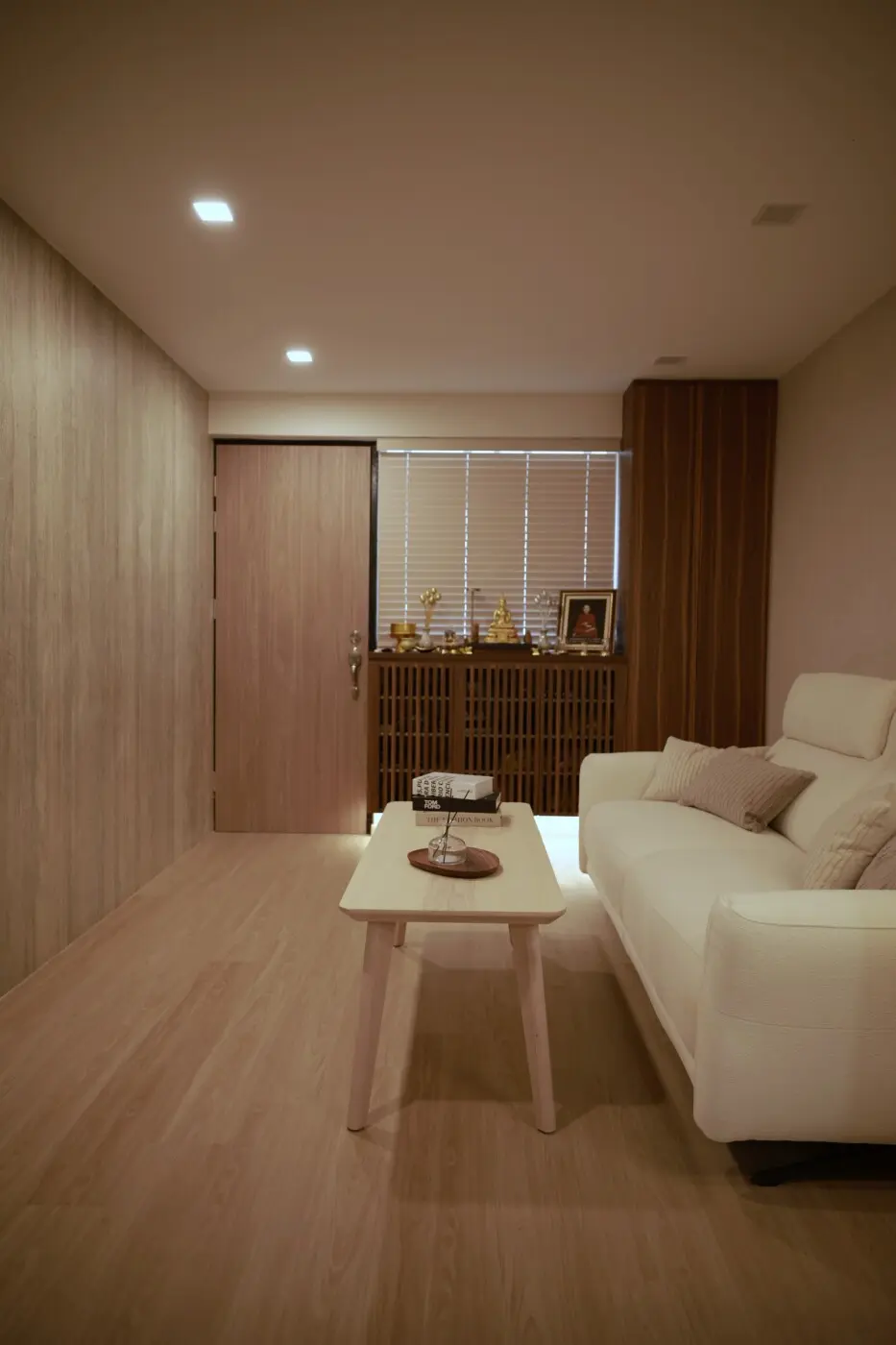 Explore Living - Retro / Vintage - Living room - Resale HDB - $70,000