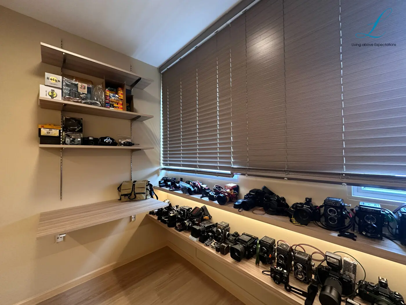 Explore Living - Retro / Vintage - Man cave - Resale HDB - $70,000