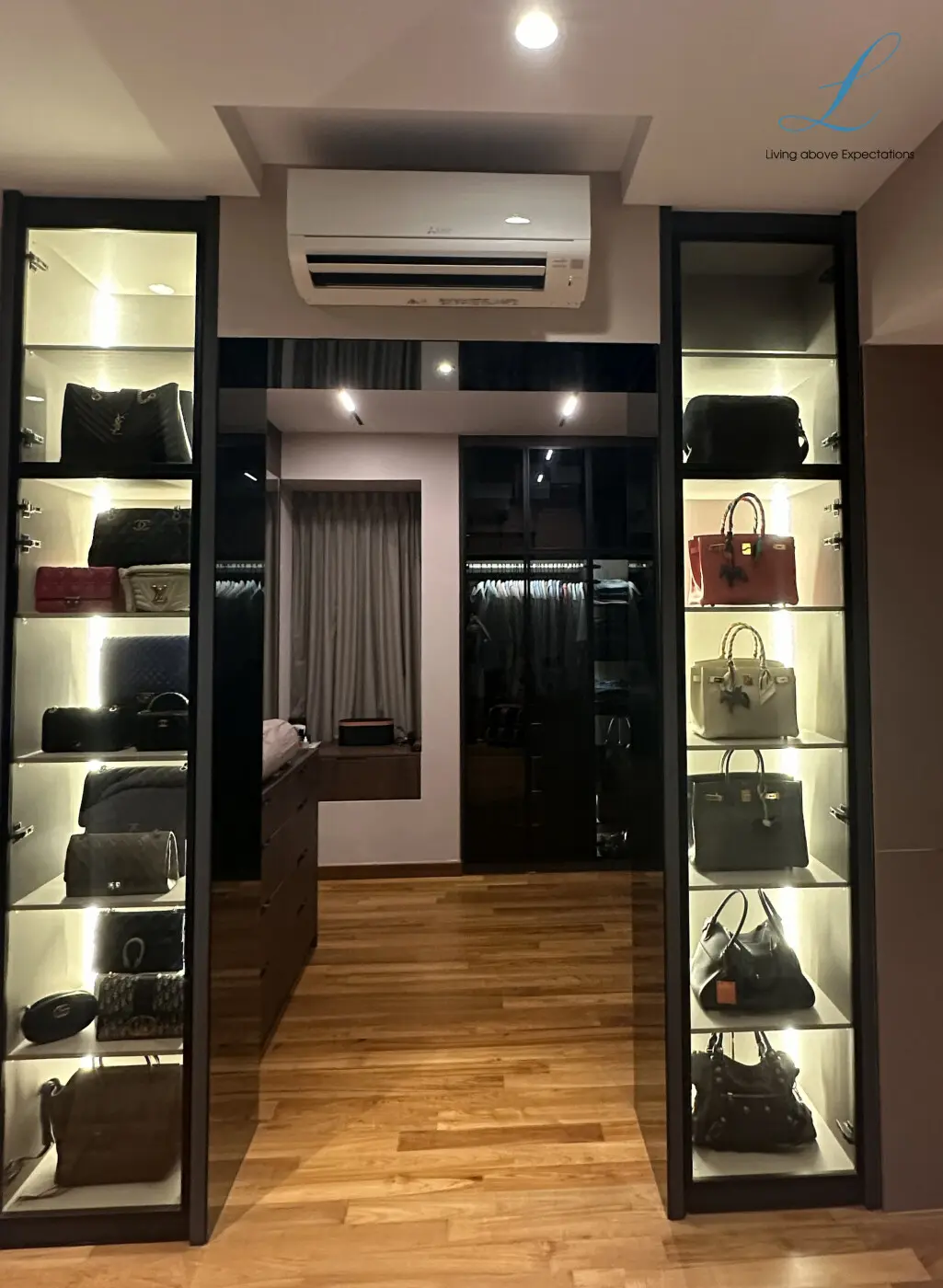 Explore Living - Luxury / Glamorous - Bag display cabinet - Resale Condo - $300,000