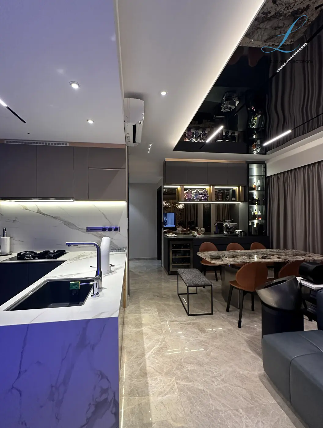 Explore Living - Luxury / Glamorous - Living area - Resale Condo - $300,000