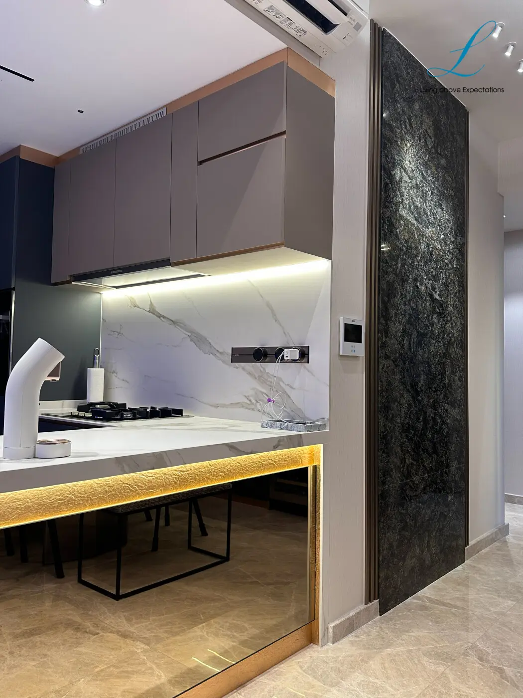 Explore Living - Luxury / Glamorous - Kitchen - Resale Condo - $300,000