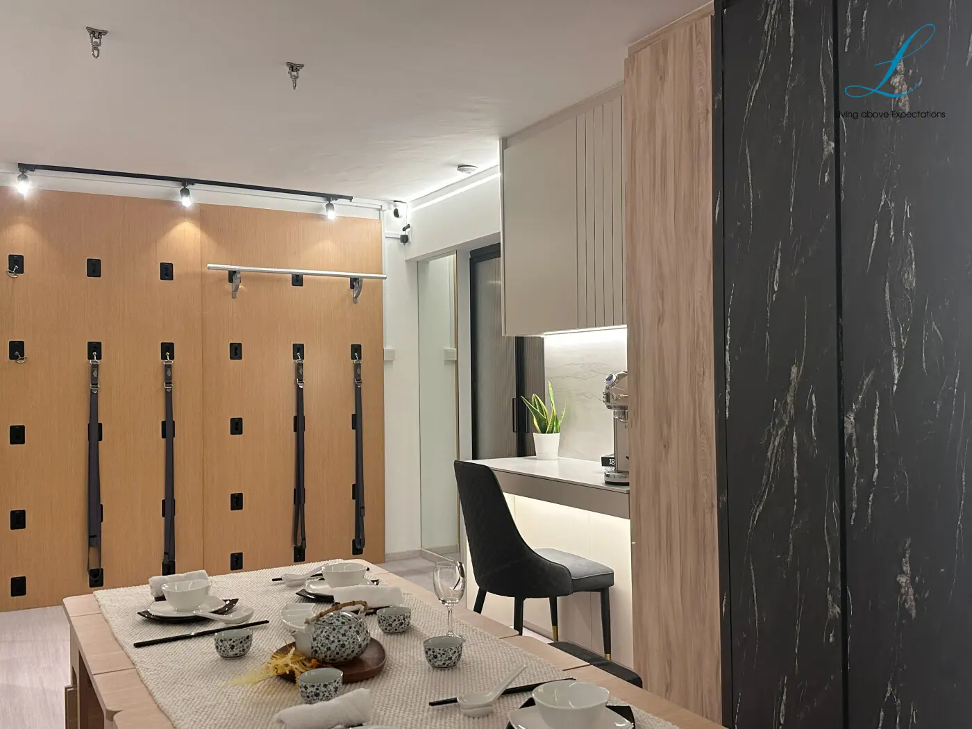 Explore Living - Modern / Contemporary - Yoga area - Resale HDB - $120,000