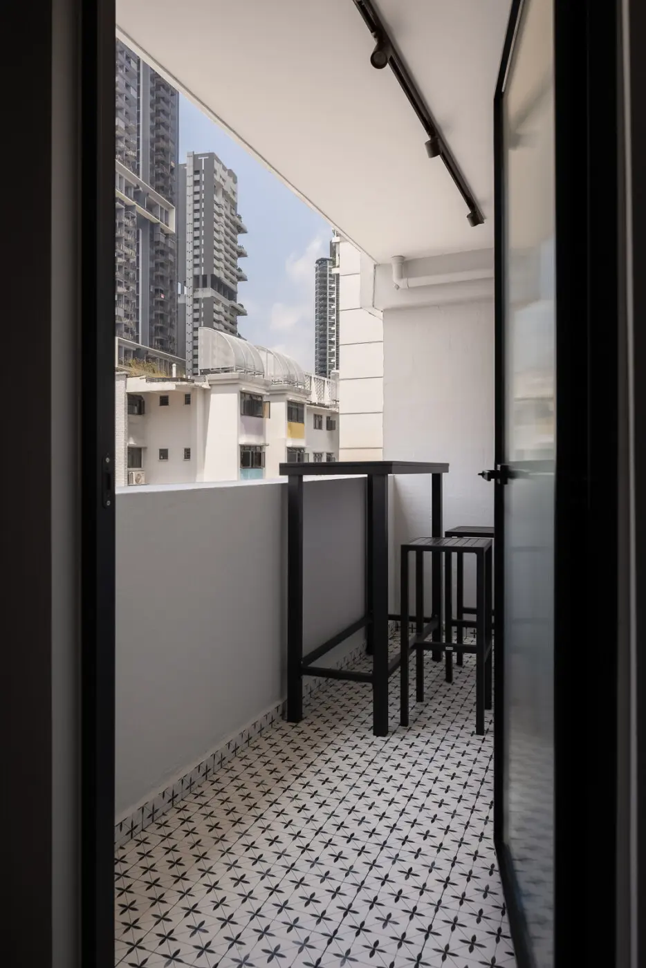 Aart Boxx Interior - Modern / Contemporary - Balcony - Resale HDB - $93,000