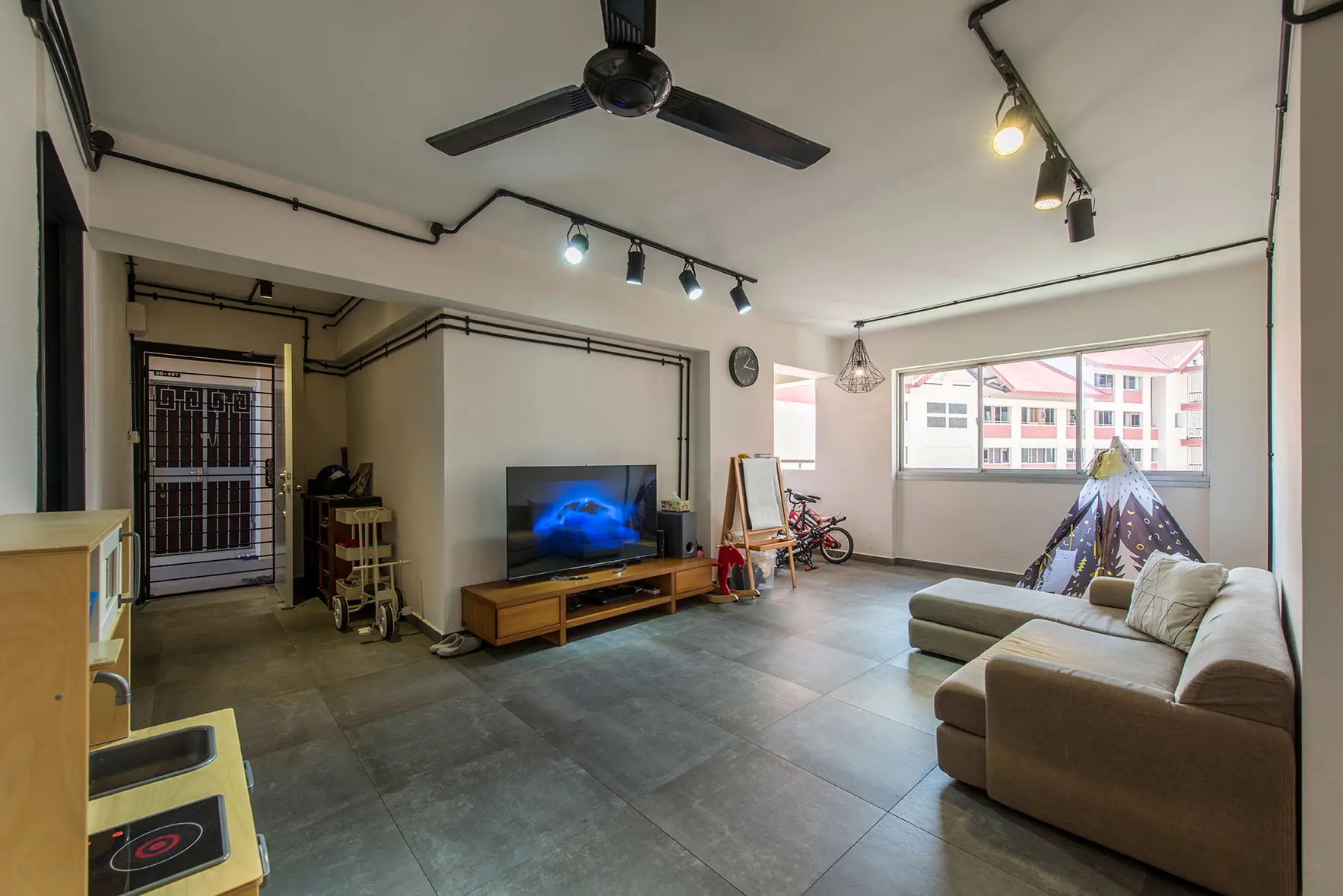 Dan Avenue - Industrial / Raw -  - Resale HDB - $50,000