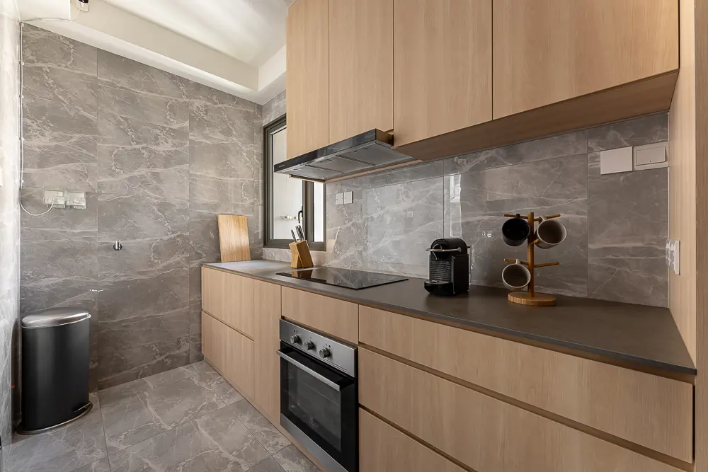 Dan Avenue - Modern / Contemporary -  - New Condo - $30,000