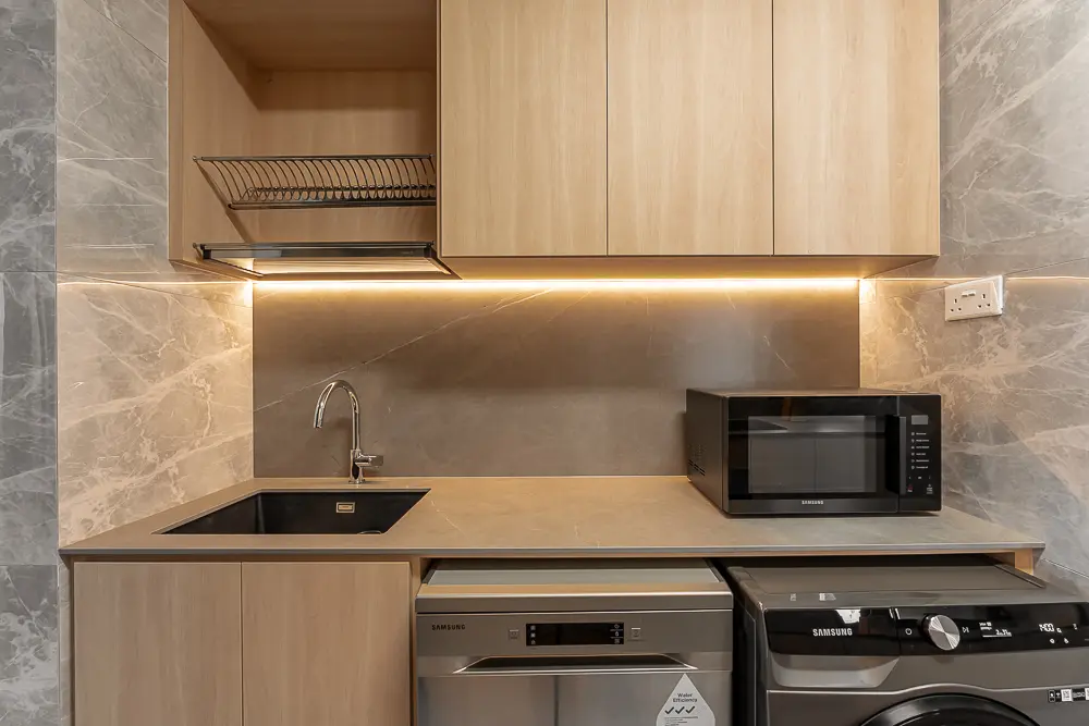 Dan Avenue - Modern / Contemporary -  - New Condo - $30,000