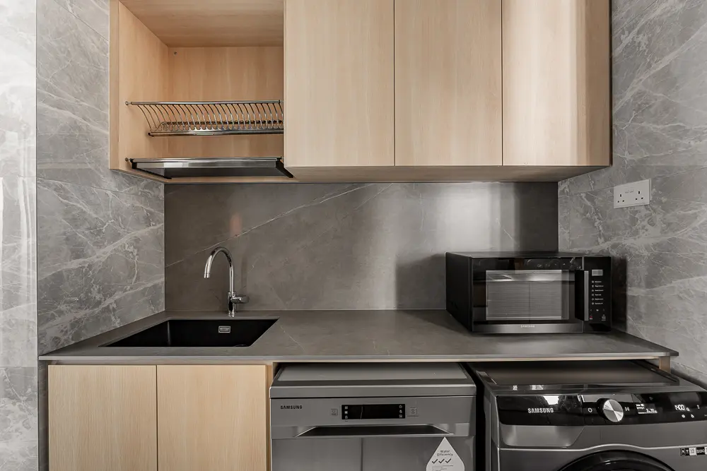 Dan Avenue - Modern / Contemporary -  - New Condo - $30,000