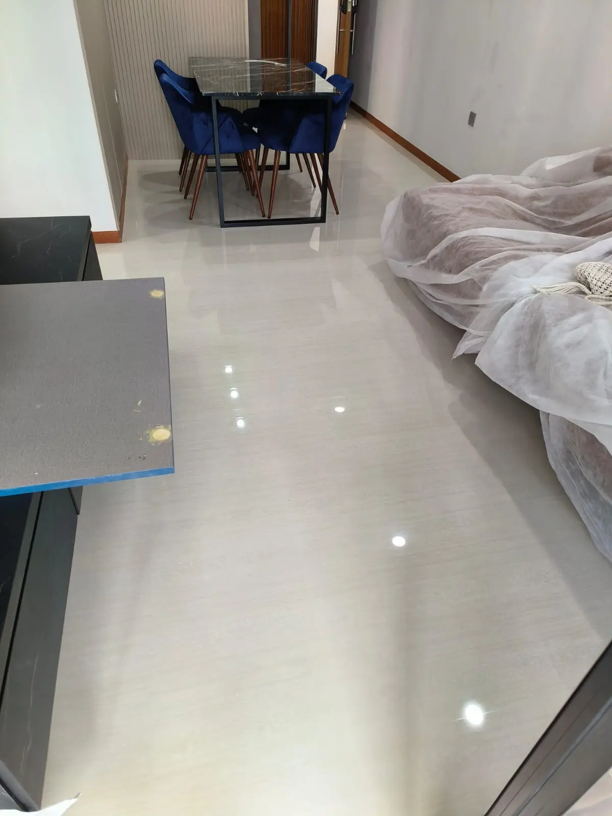 10 Concept Renovation - Luxury / Glamorous - Living room flooring polished - Resale HDB - $43,000