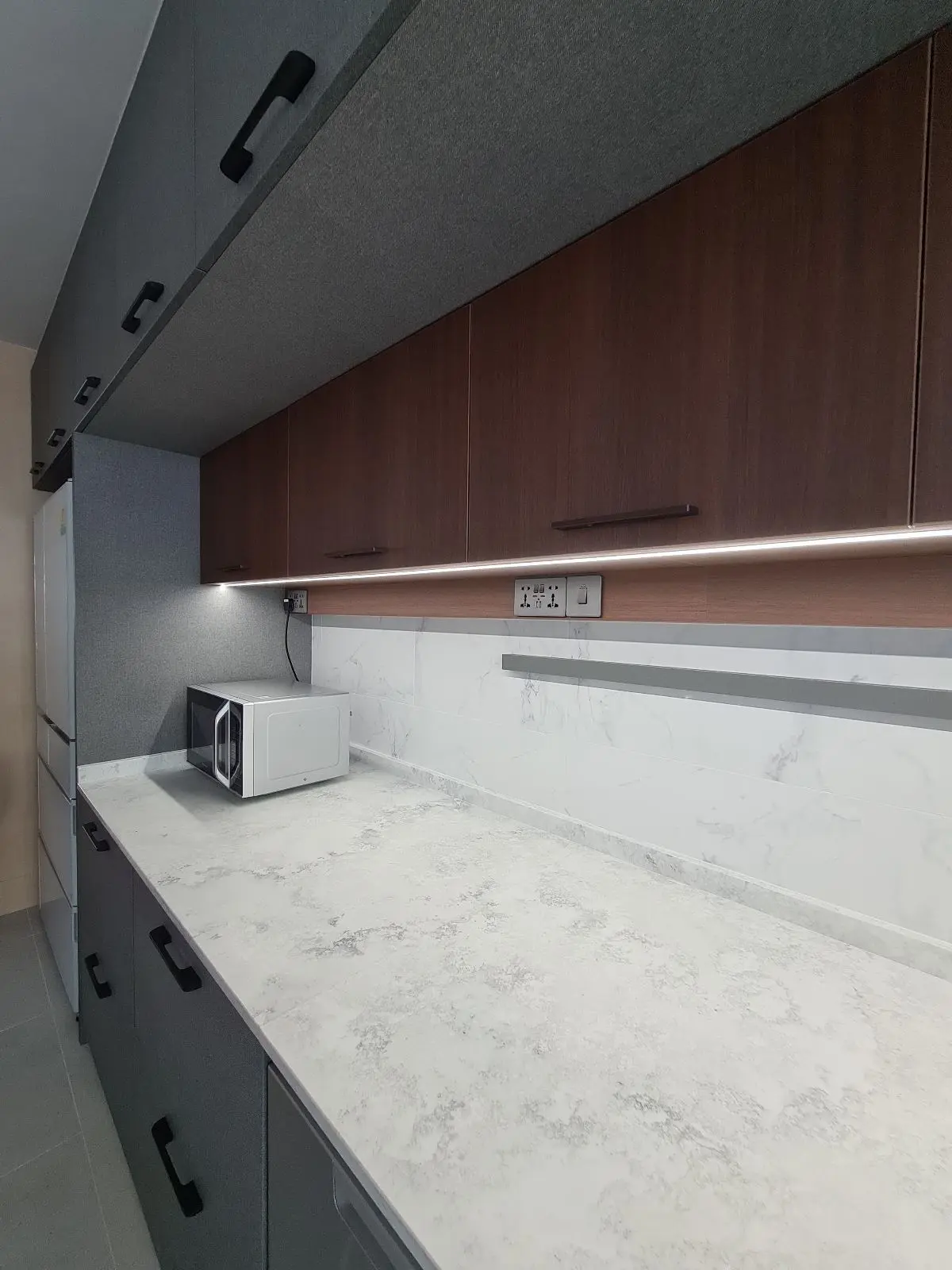 ID Avenue - Minimalistic / Scandinavian - KITCHEN - Resale HDB - $80,000