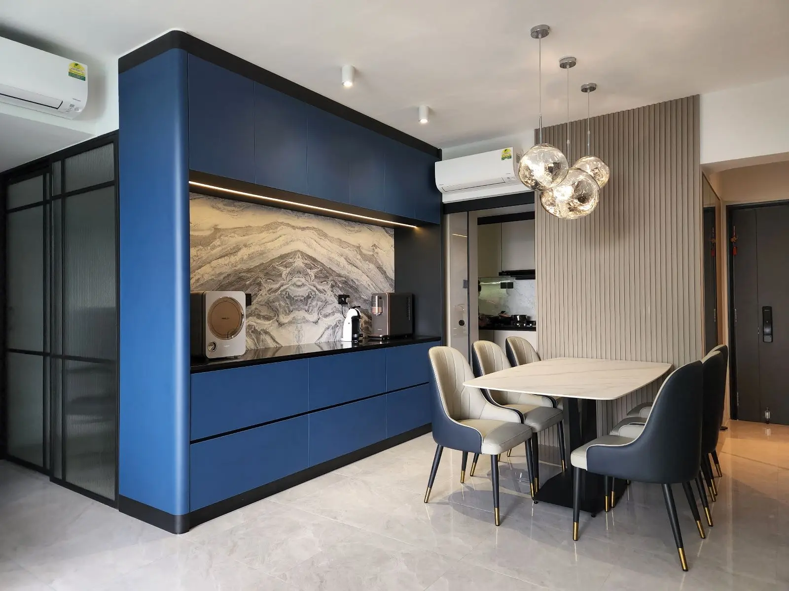 ID Avenue - Modern / Contemporary - Dining - Resale Condo - $135,000