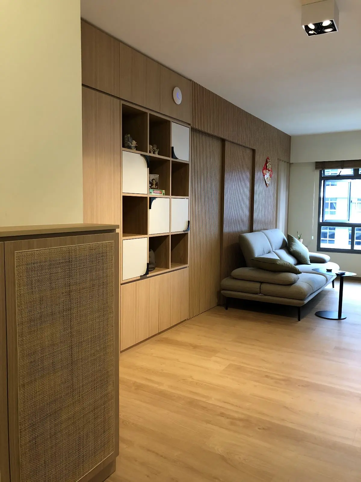 ID Avenue - Minimalistic / Scandinavian - ENTRANCE VIEW - New HDB - $50,000