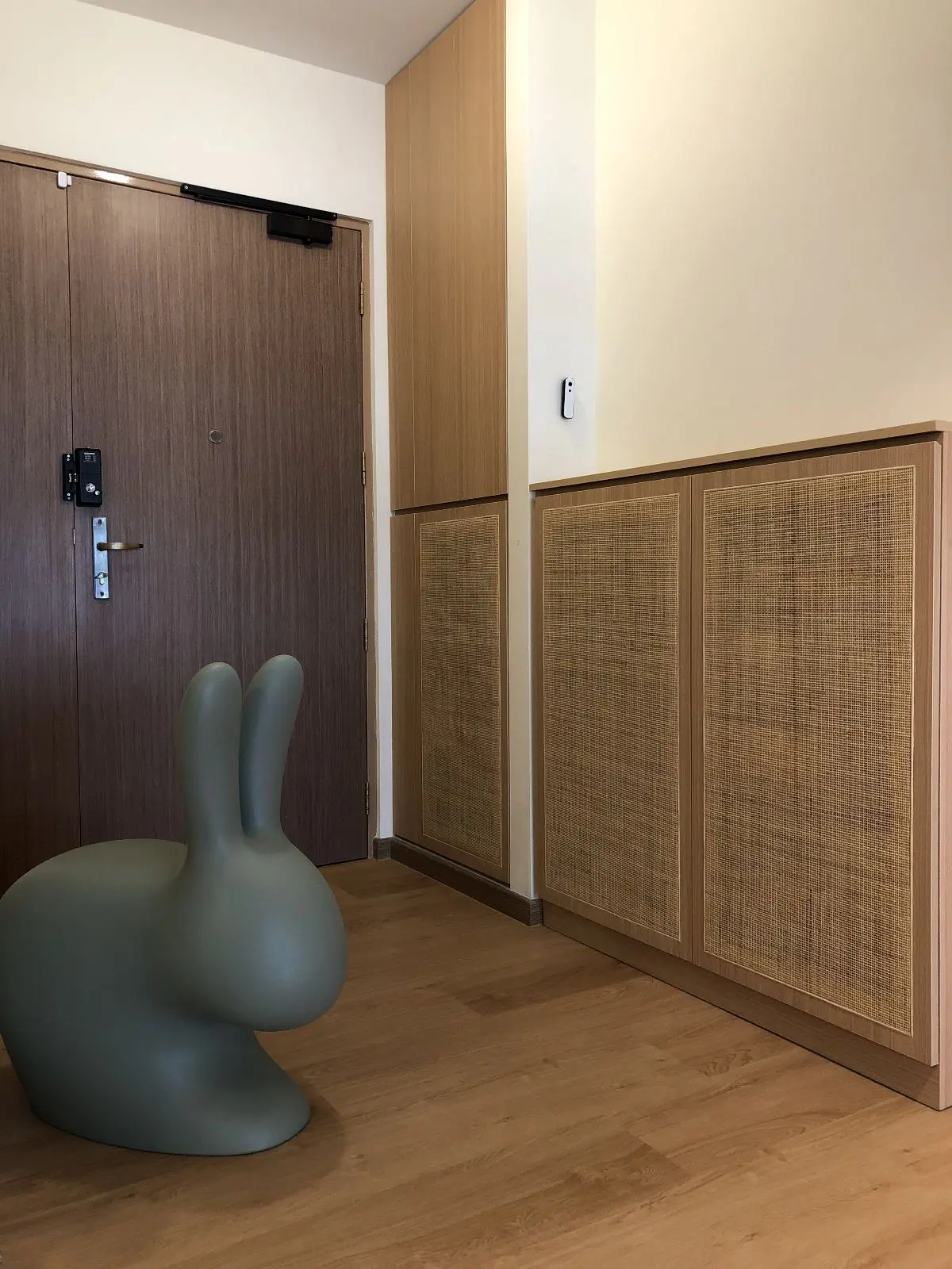 ID Avenue - Minimalistic / Scandinavian - ENTRANCE - New HDB - $50,000