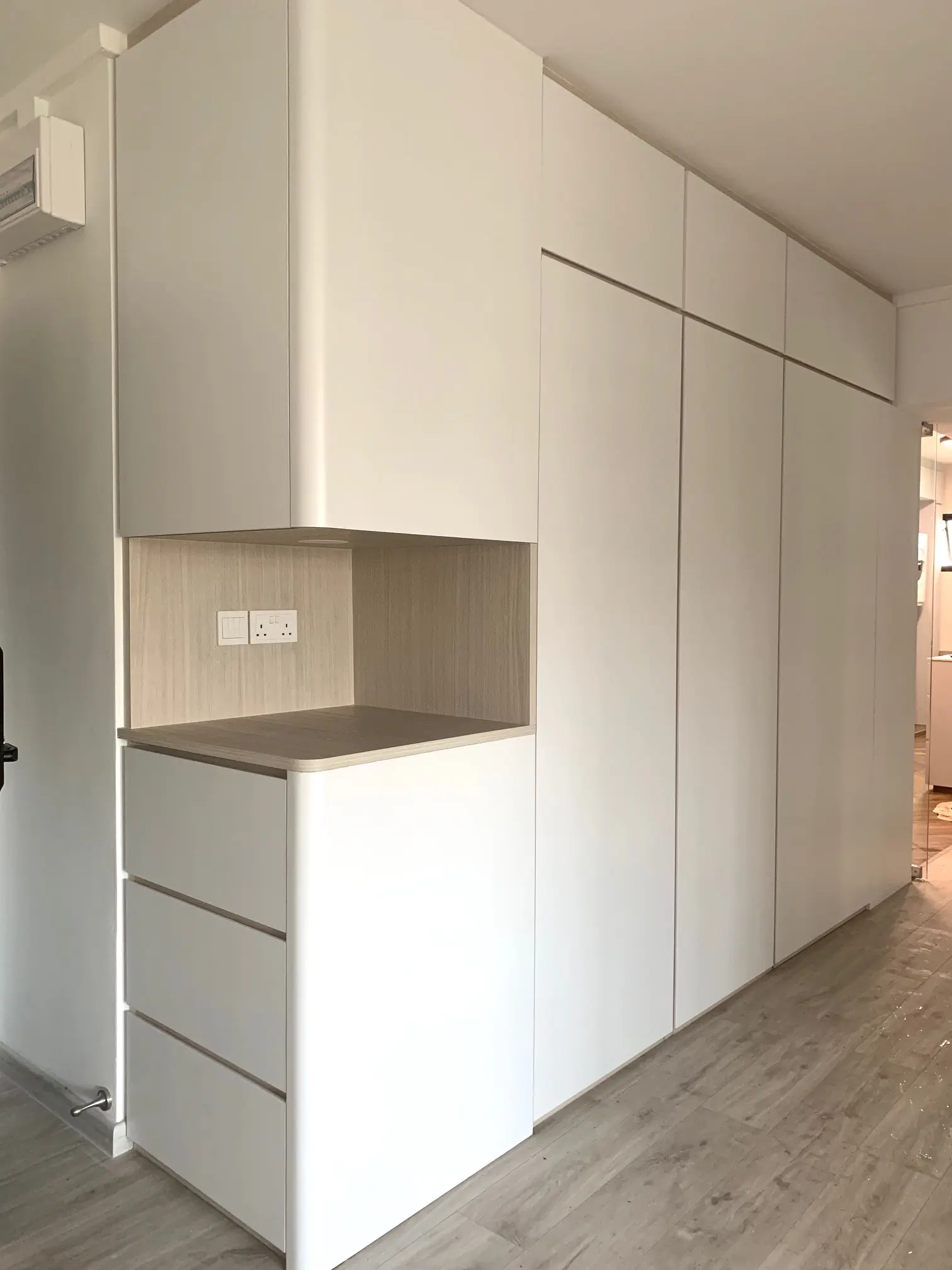 ID Avenue - Minimalistic / Scandinavian - SHOE CABINET - Resale HDB - $58,000