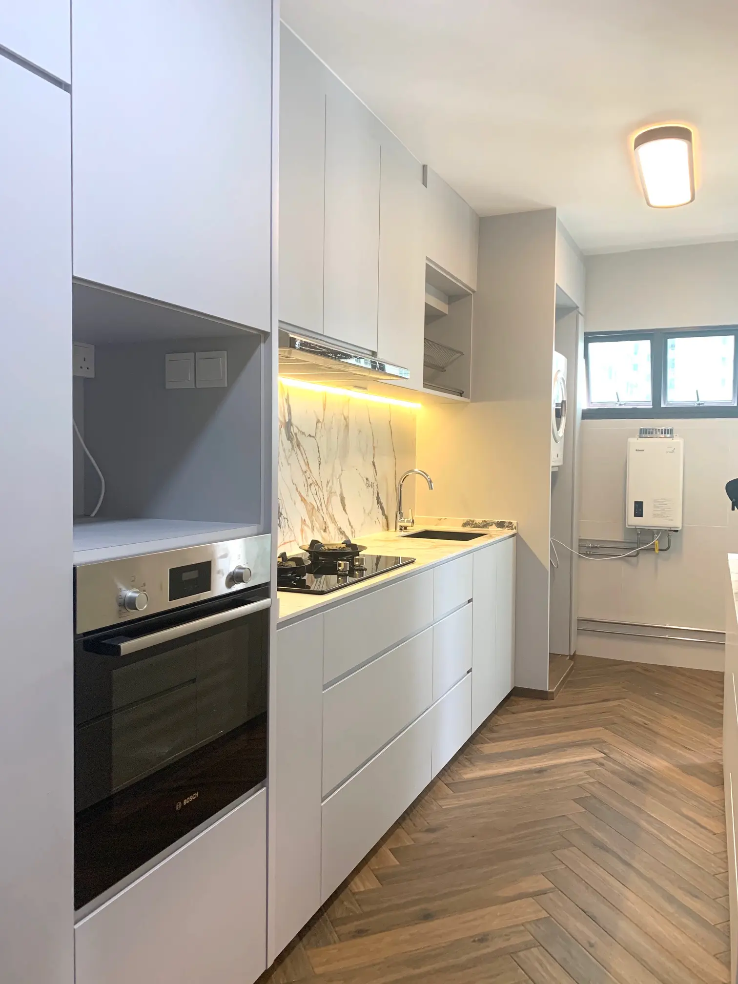 ID Avenue - Minimalistic / Scandinavian - KITCHEN - Resale HDB - $58,000