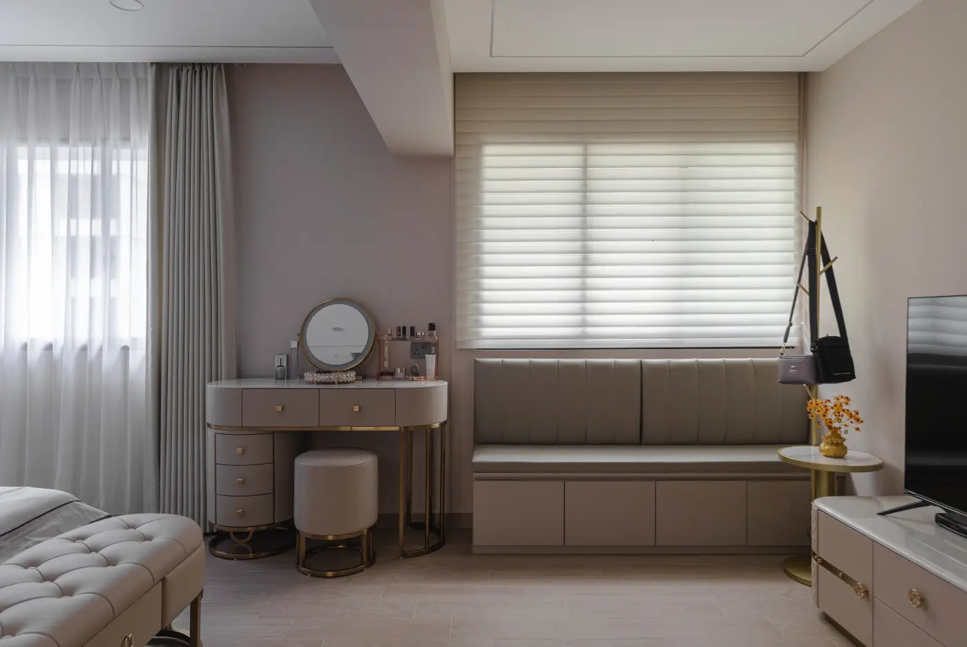 Hatch Design Studio - Luxury / Glamorous -  - Resale HDB - $135,800