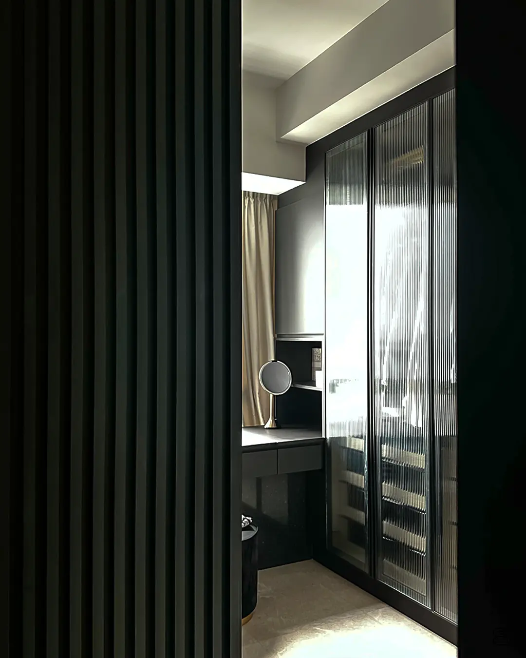 Senso Studio - Modern / Contemporary - Walk in wardrobe - Resale Condo - $150,000