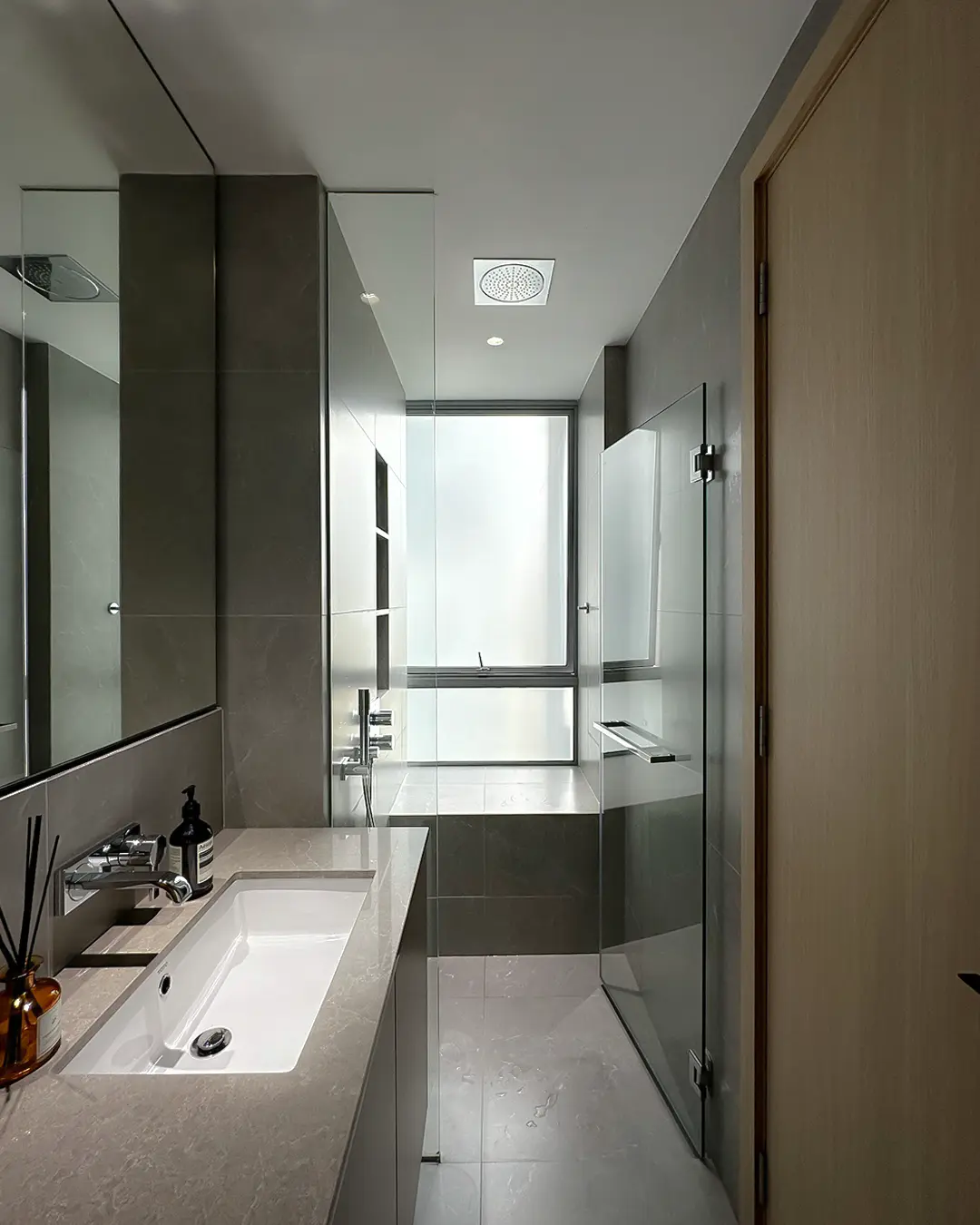 Senso Studio - Modern / Contemporary - Junior Master Bathroom - Resale Condo - $150,000