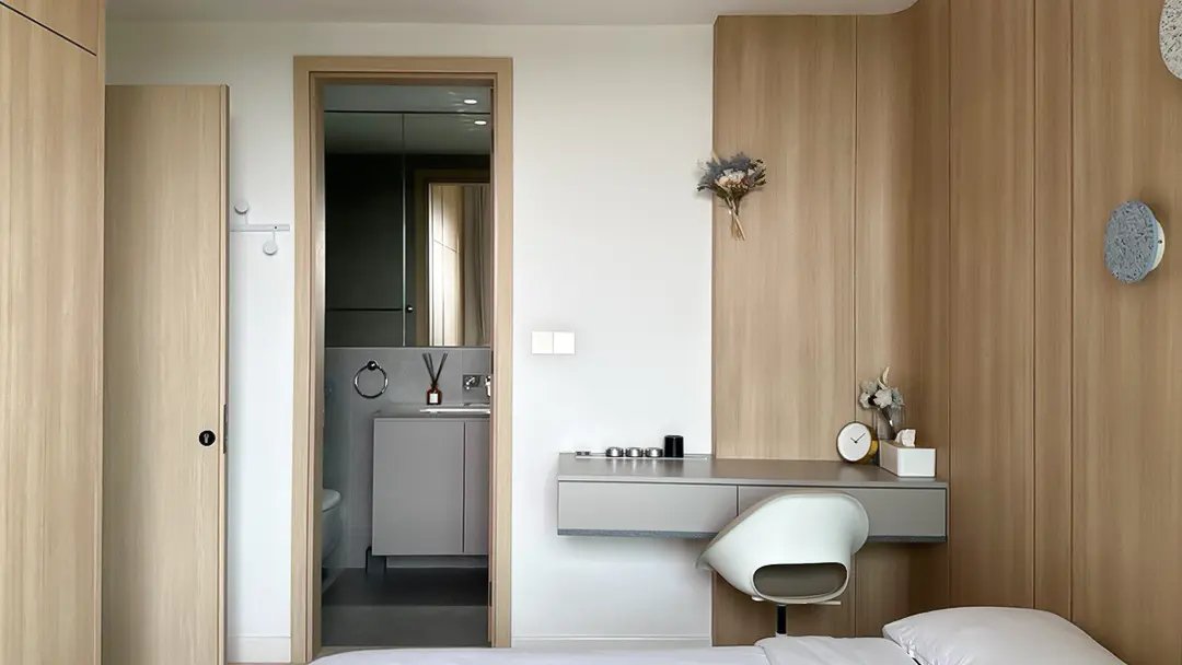 Senso Studio - Modern / Contemporary - Junior Master Bedroom - Resale Condo - $150,000