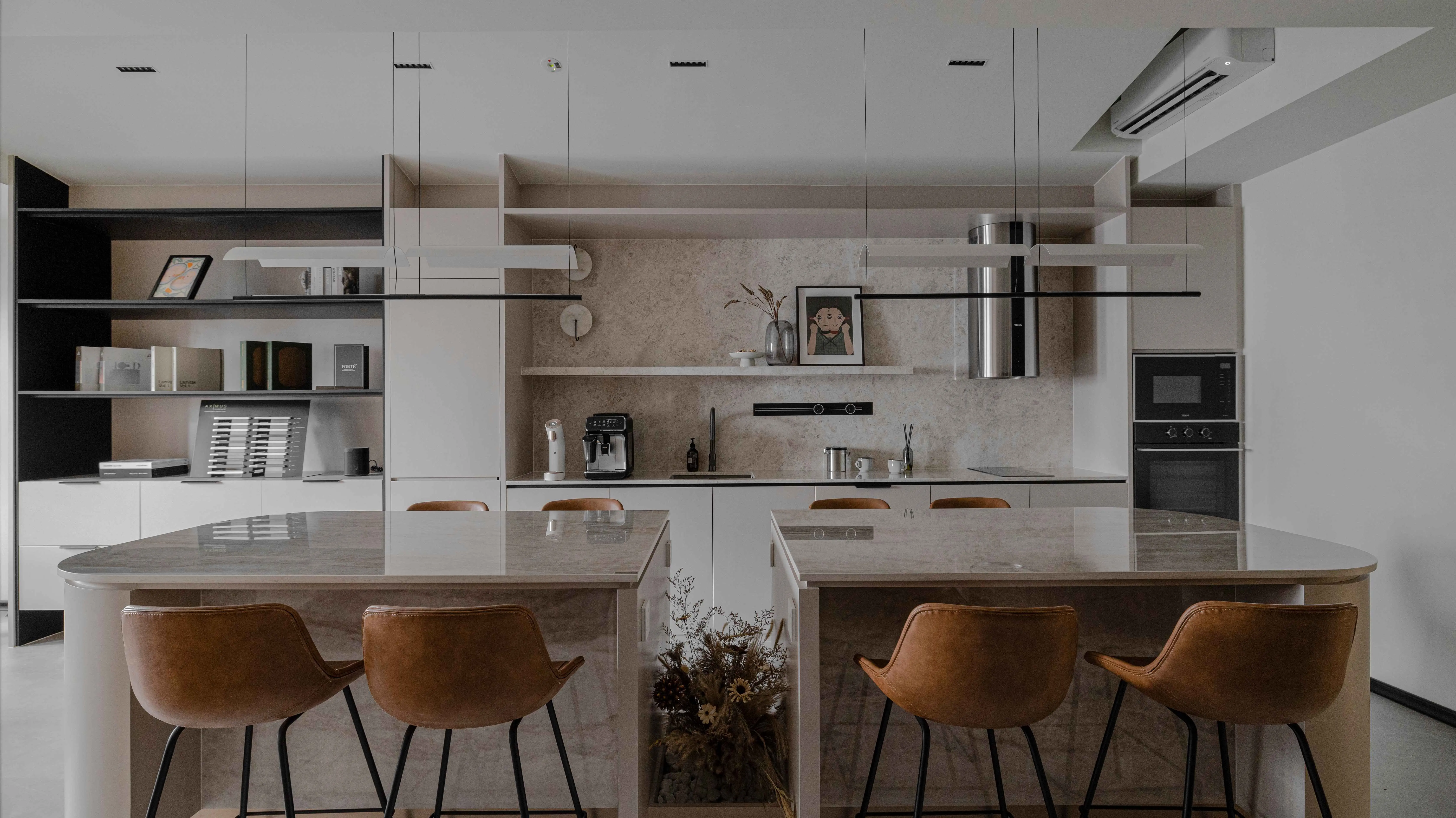 Ruina - Commercial Interior Design Project