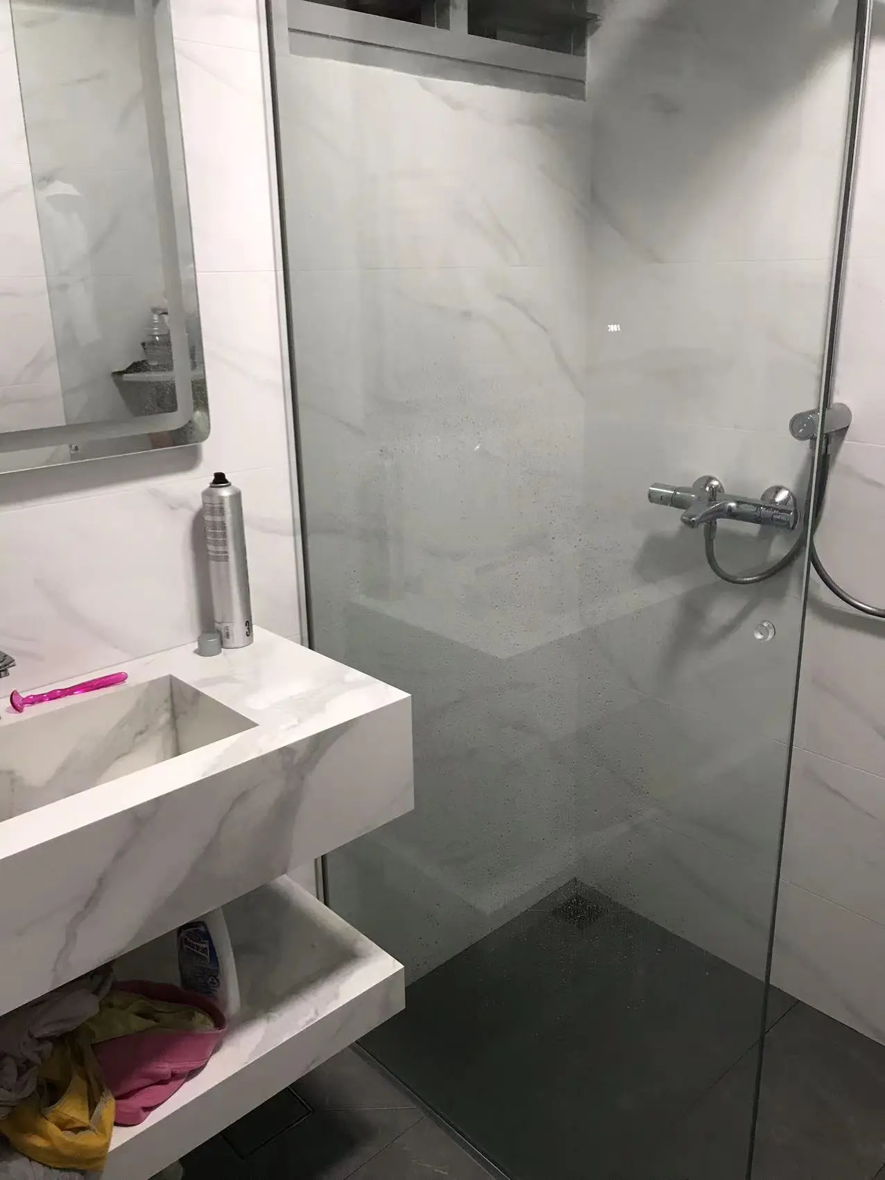 Dimore Studio - Minimalistic / Scandinavian - Master Bathroom - Resale HDB - $55,000