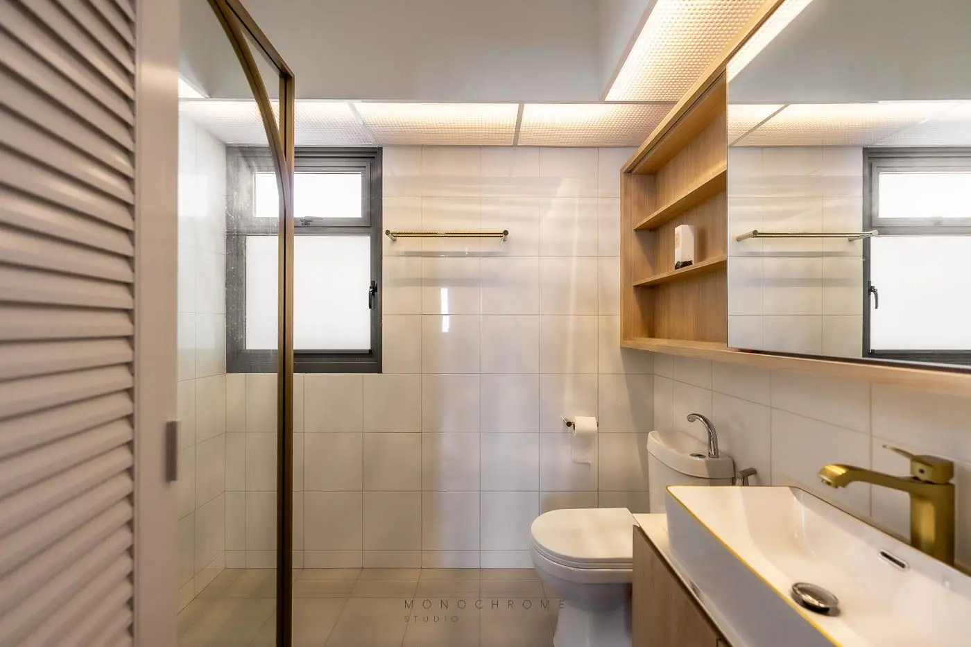 Monochrome Studio - Minimalistic / Scandinavian - Washroom - Resale HDB - $68,000