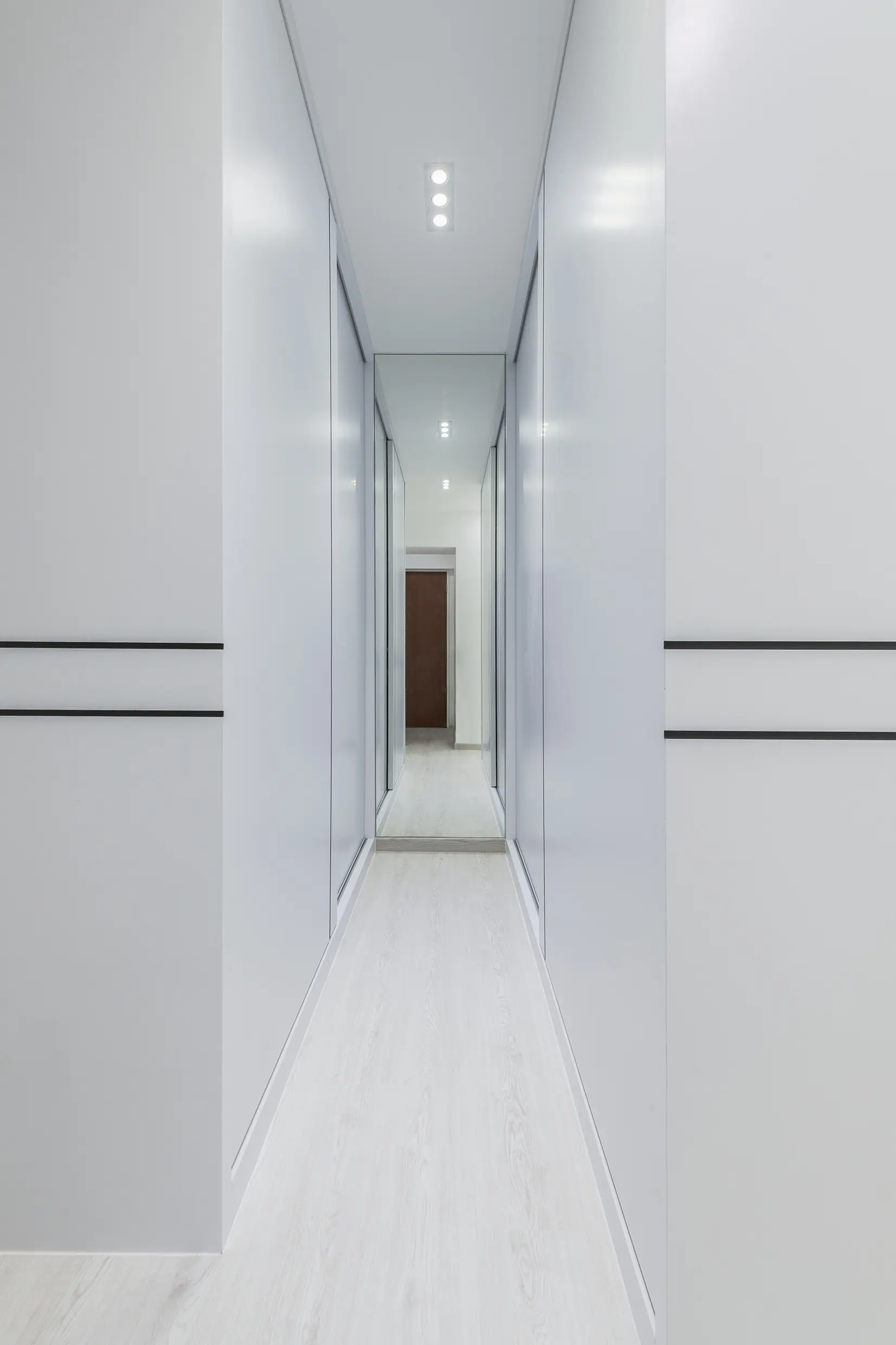 Ideal Haus - Luxury / Glamorous - Walk In Wardrobe - New HDB - $40,000