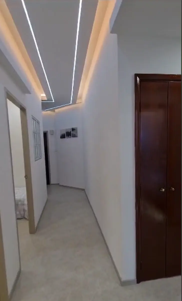Dazzling Home Pte Ltd - Modern / Contemporary - Hallway - Resale Condo - $40,000