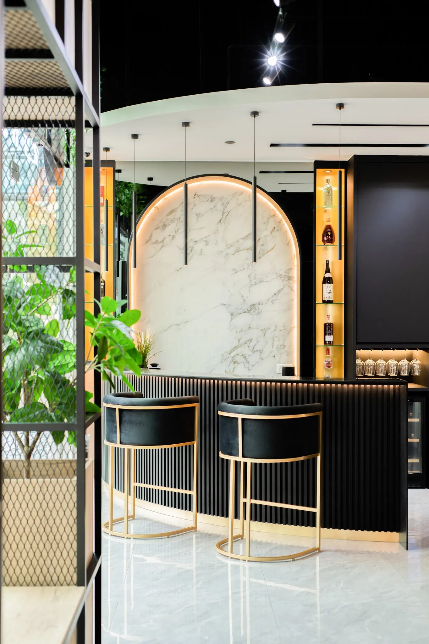Renologist - Luxury / Glamorous - Showroom - Existing Commercial - $388,888