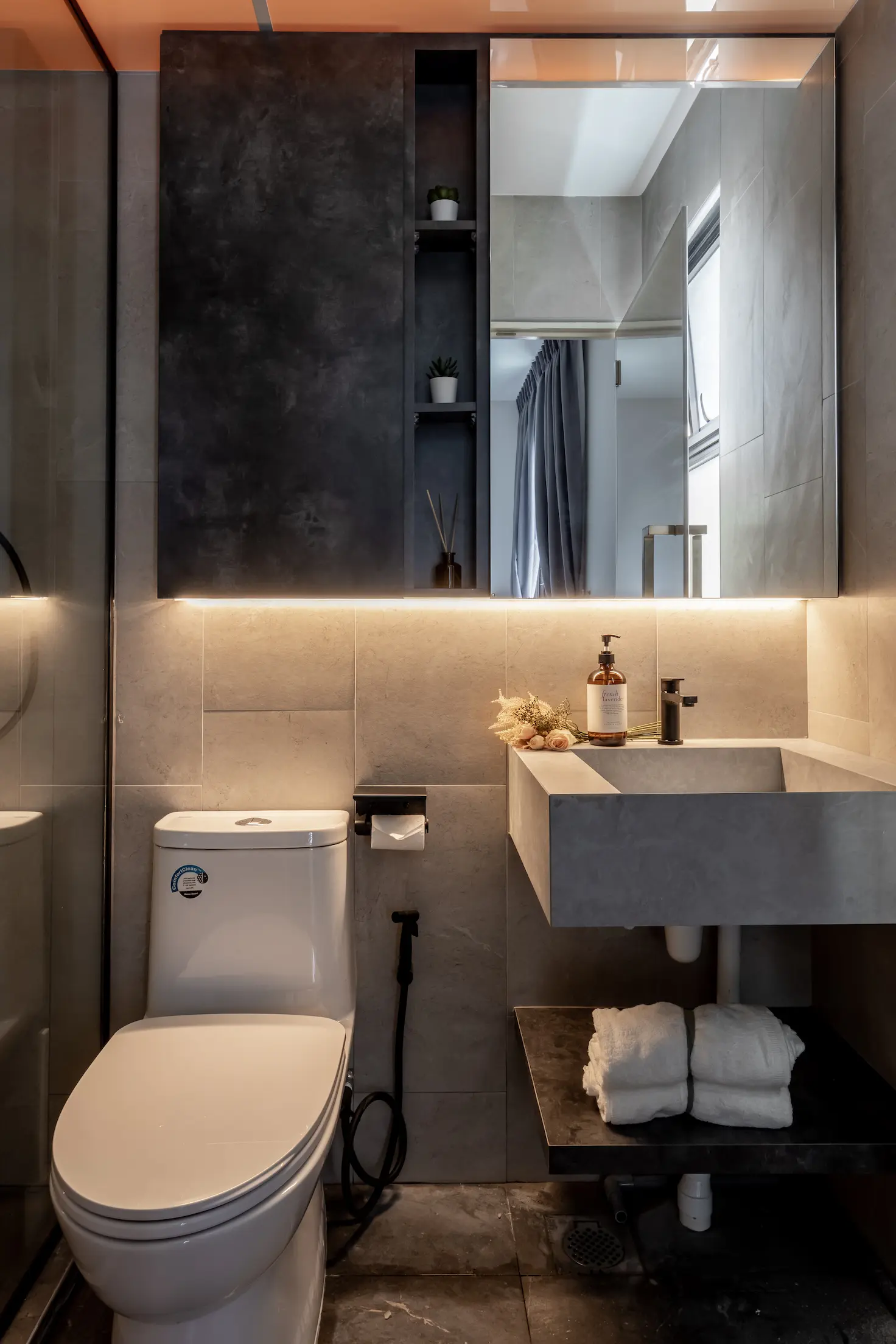 Concrid Interior  - Minimalistic / Scandinavian - Master toilet - New HDB - $80,000