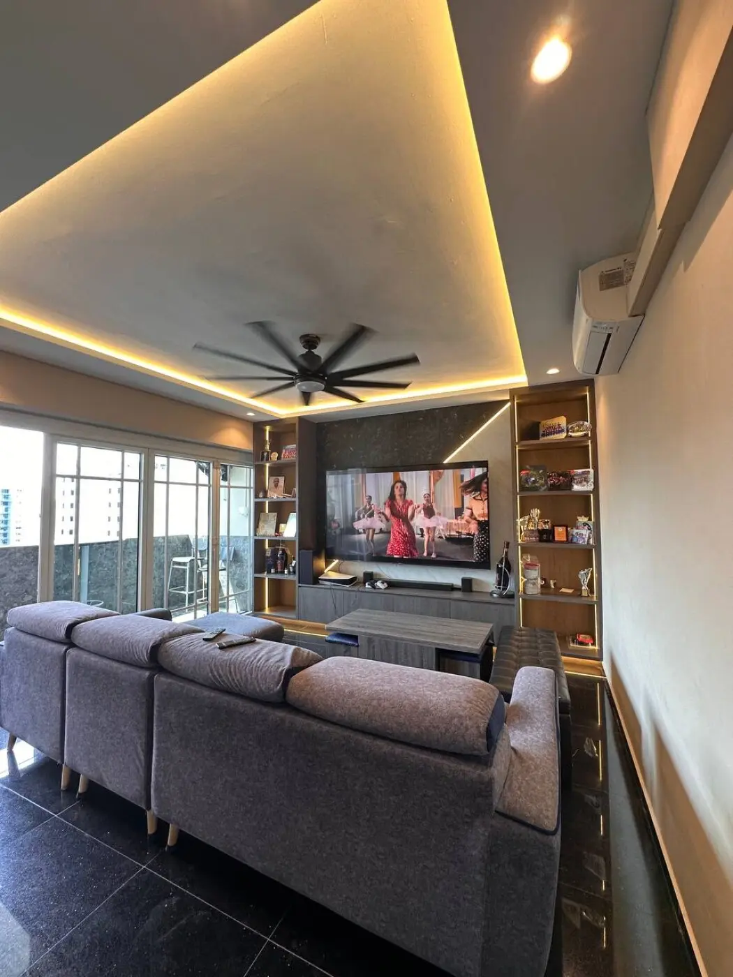 Intrinsic Design - Modern / Contemporary - Living Room - Resale HDB - $40,000