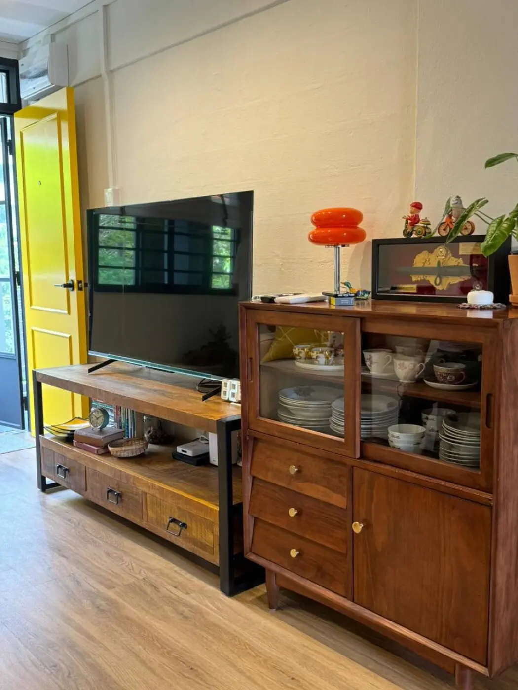 Intrinsic Design - Retro / Vintage - Living Room - Resale HDB - $35,000