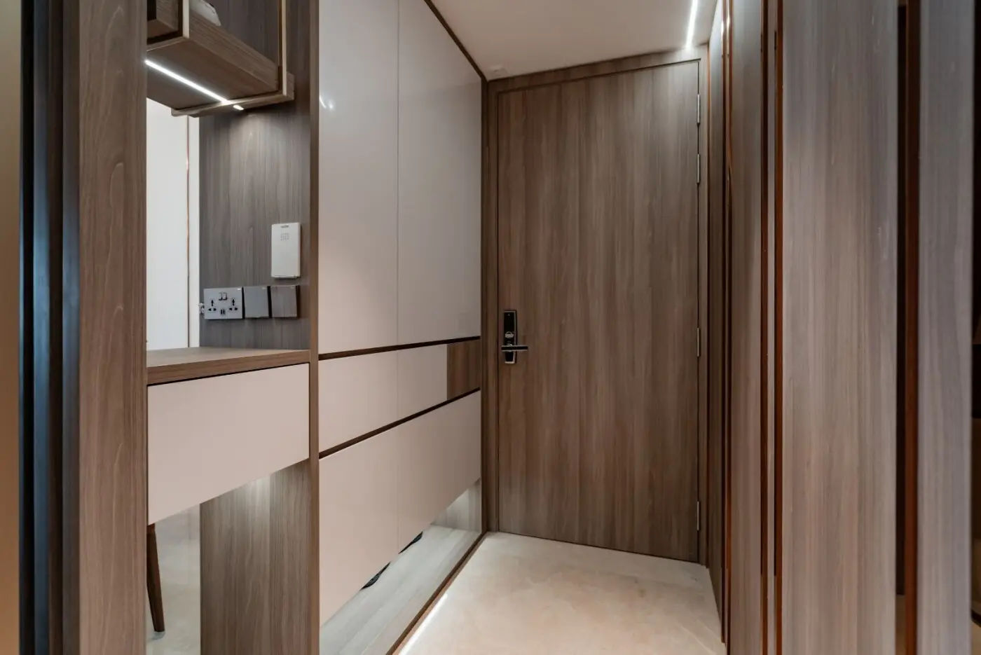 PJ Interior - Luxury / Glamorous - Foyer - New Condo - $100,000