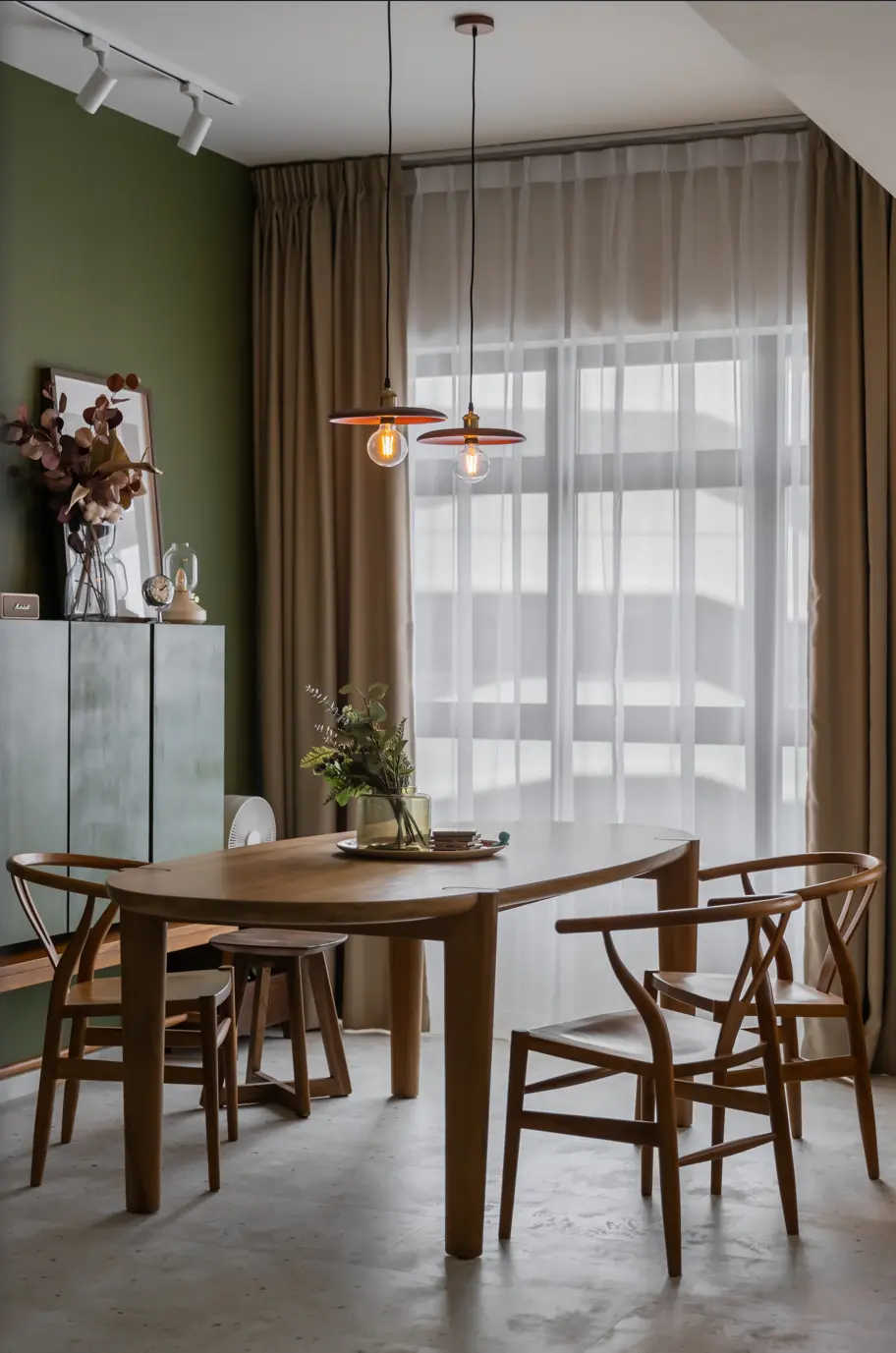 The Three Masons - Modern / Contemporary - Dining area - New HDB - $65,000