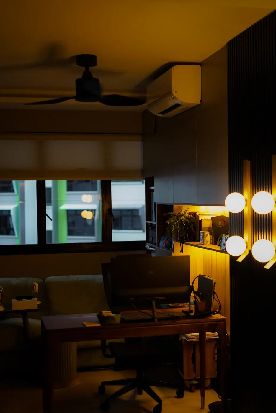 Concrete Concepts - Luxury / Glamorous - Gaming Area - New HDB - $110,000