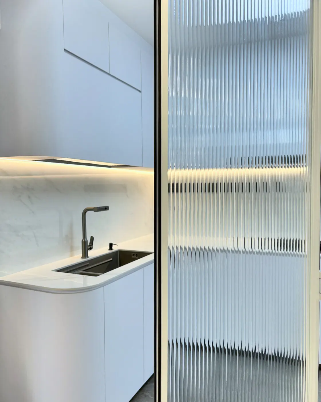 2 Bears Design - Minimalistic / Scandinavian - Kitchen - New HDB - $42,000