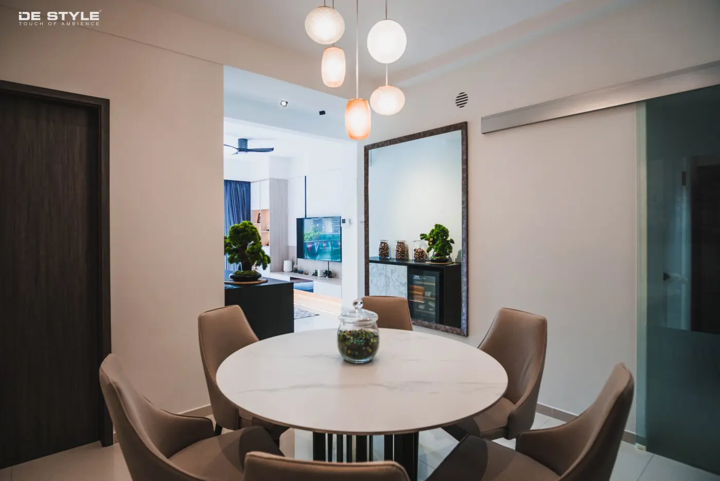 De Style Interior - Modern / Contemporary - Dining Room - Resale Condo - $101,000