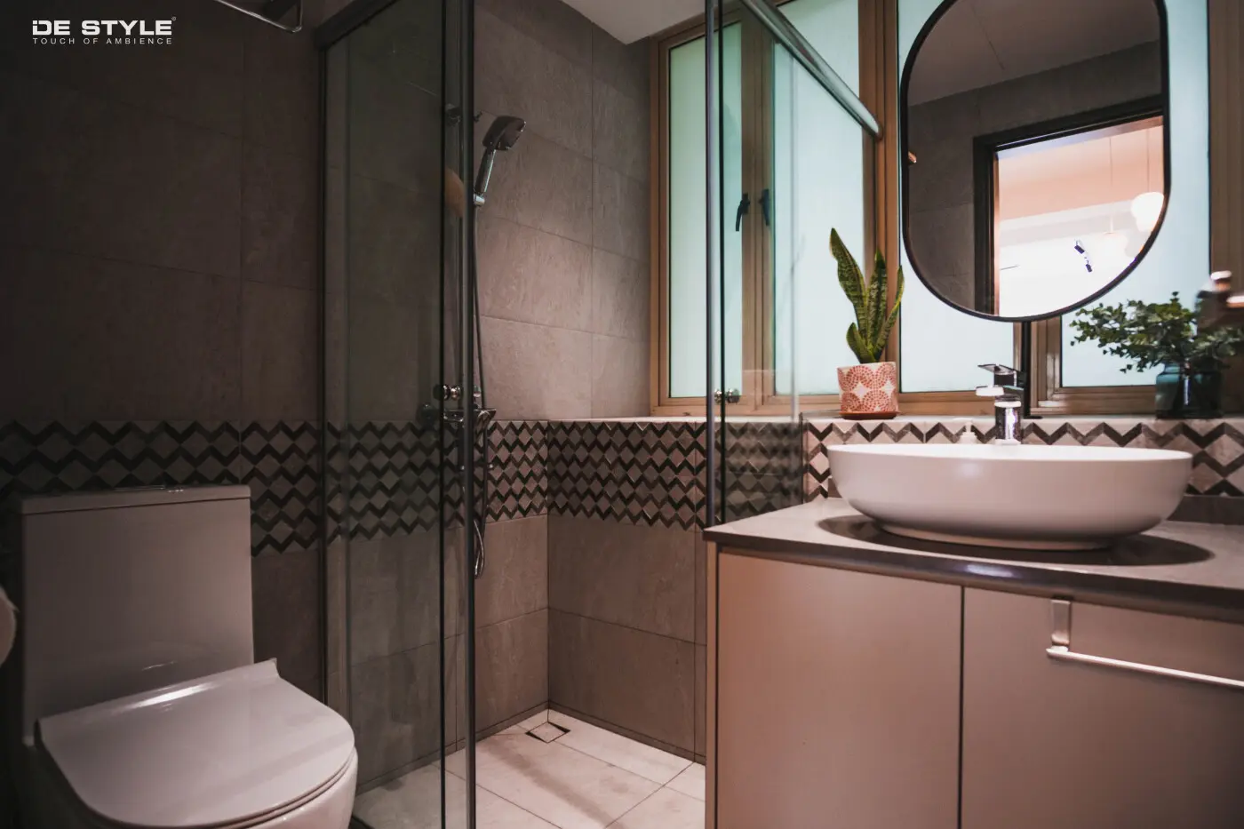 De Style Interior - Modern / Contemporary - Common Bathroom - Resale Condo - $101,000