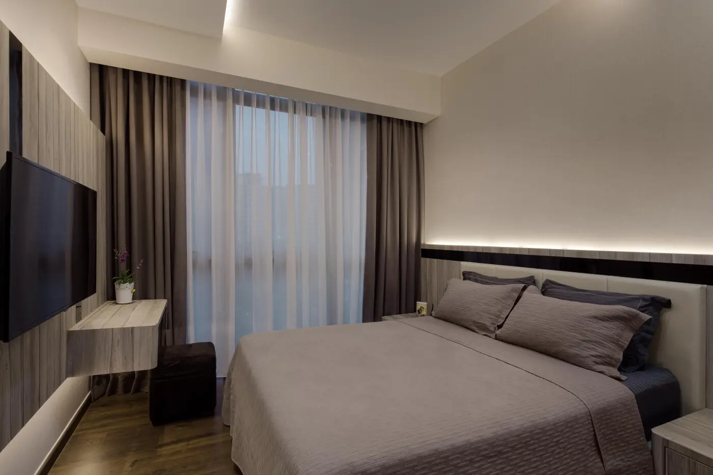 De Style Interior - Modern / Contemporary - Master Bedroom - New Condo - $50,000