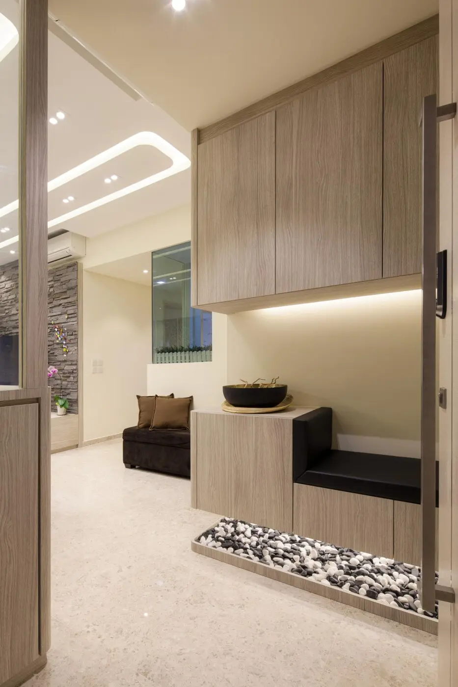 De Style Interior - Modern / Contemporary - Foyer - New Condo - $50,000