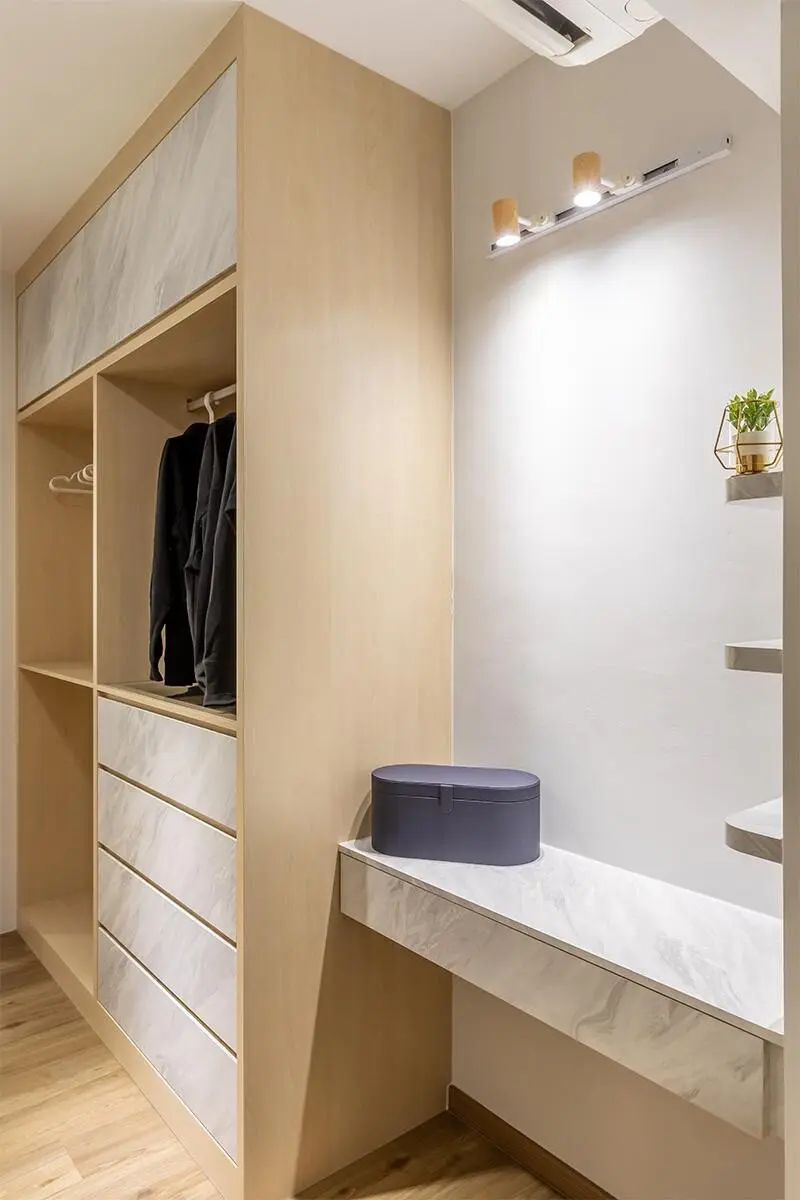 Brown Studio - Minimalistic / Scandinavian - Common Bedroom - Resale HDB - $47,000