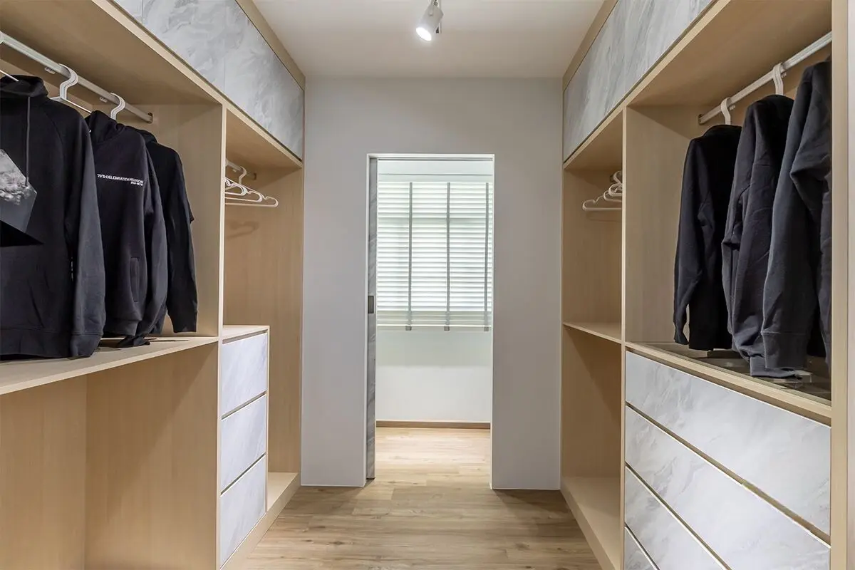 Brown Studio - Minimalistic / Scandinavian - Common Bedroom - Resale HDB - $47,000