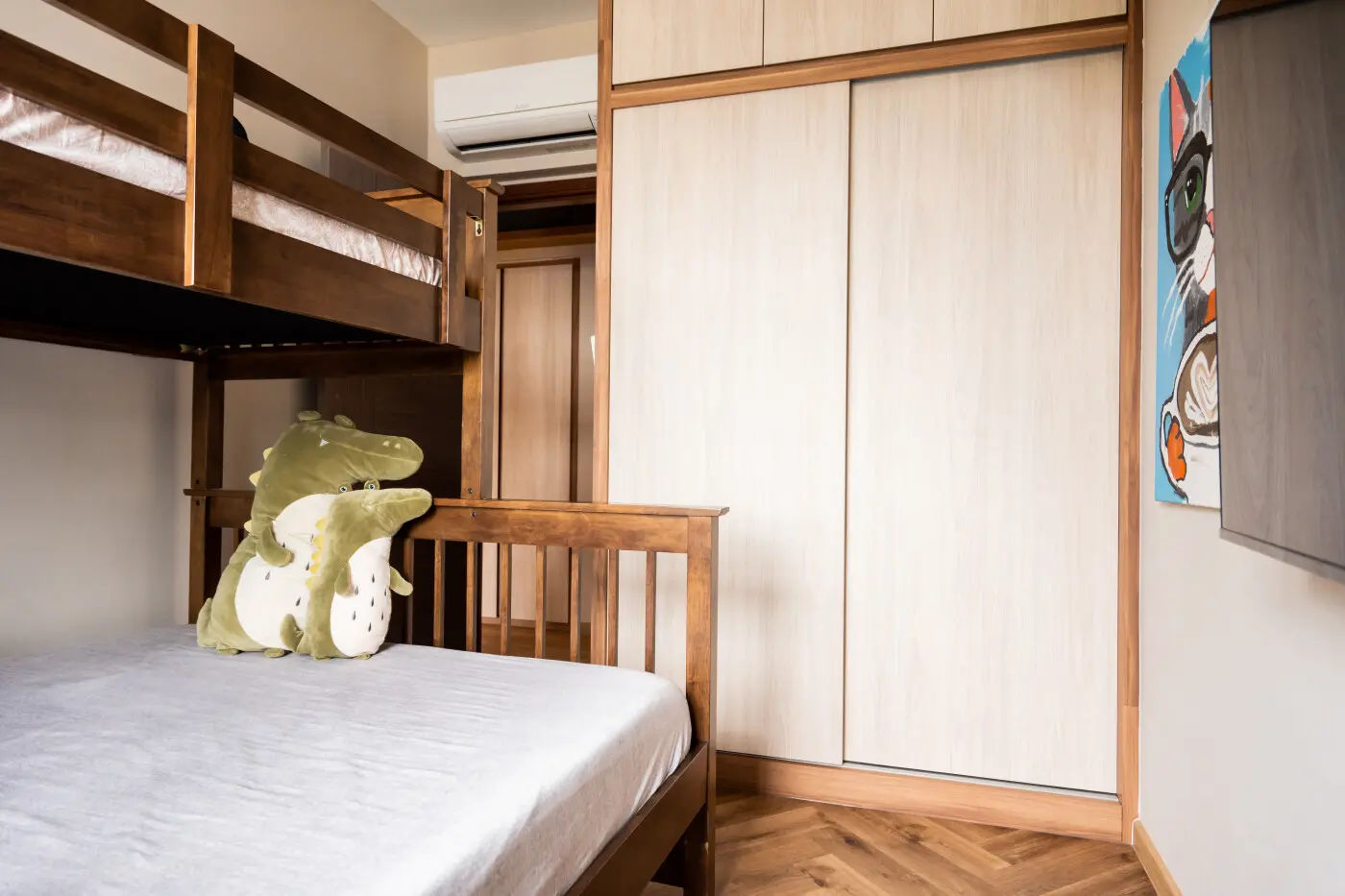 Interior Artist - Minimalistic / Scandinavian - Common Bedroom - Resale Condo - $130,000