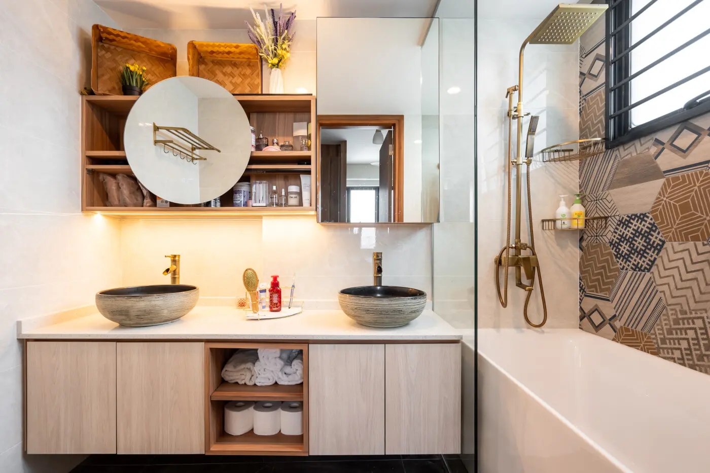 Interior Artist - Minimalistic / Scandinavian - Master Bathroom - Resale Condo - $130,000