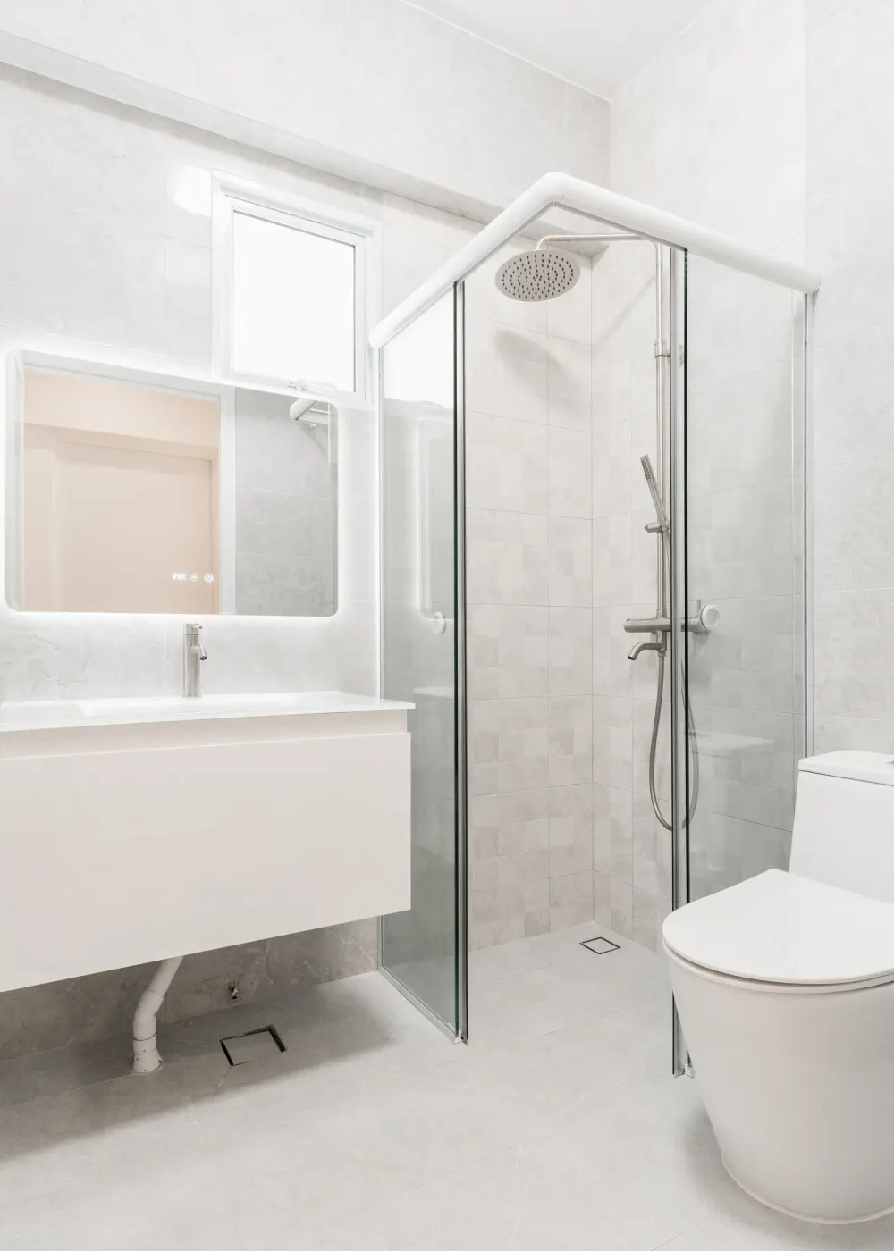 Interior Artist - Modern / Contemporary - Common Bathroom - Resale HDB - $79,000