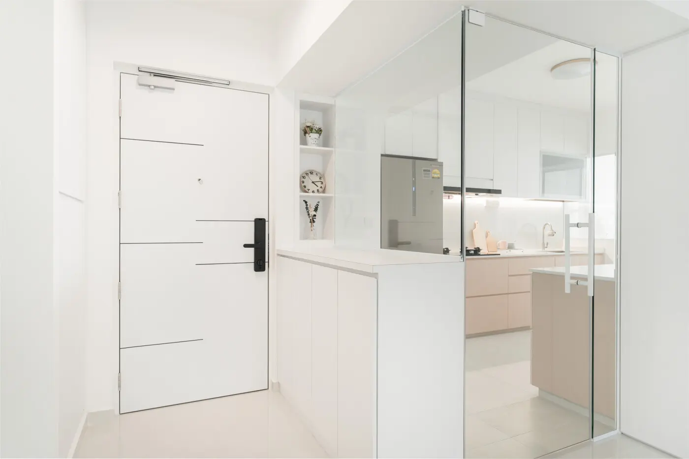 Interior Artist - Modern / Contemporary - Foyer - Resale HDB - $79,000