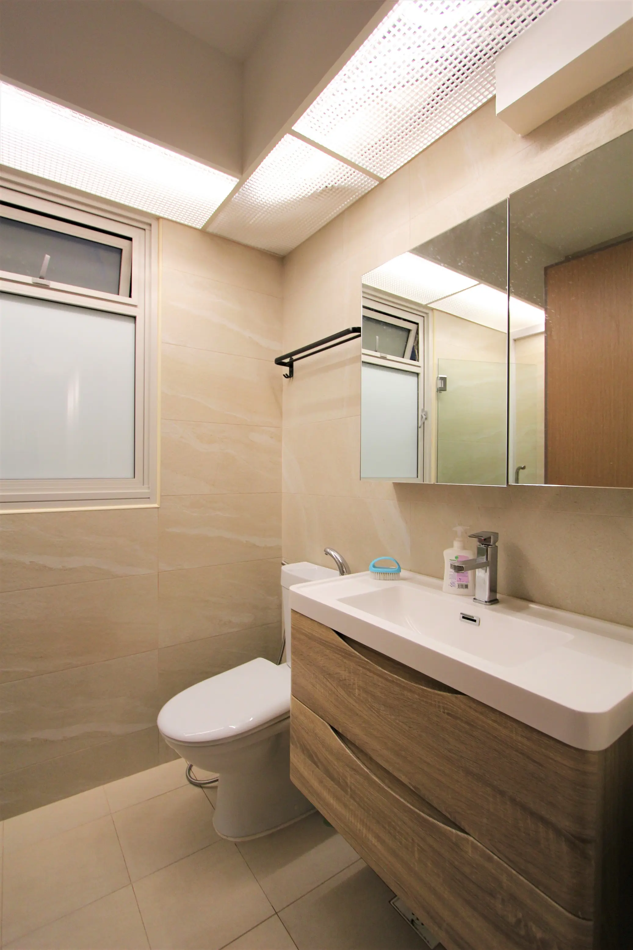 June Interior Design - Retro / Vintage - Toilet - New HDB - $45,000